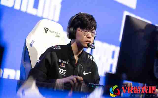 小组赛第二轮B组：EDG再战T1！全胜晋级才是他们的目标